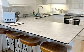 West Street Mews - Serviced Apartments By Aqora